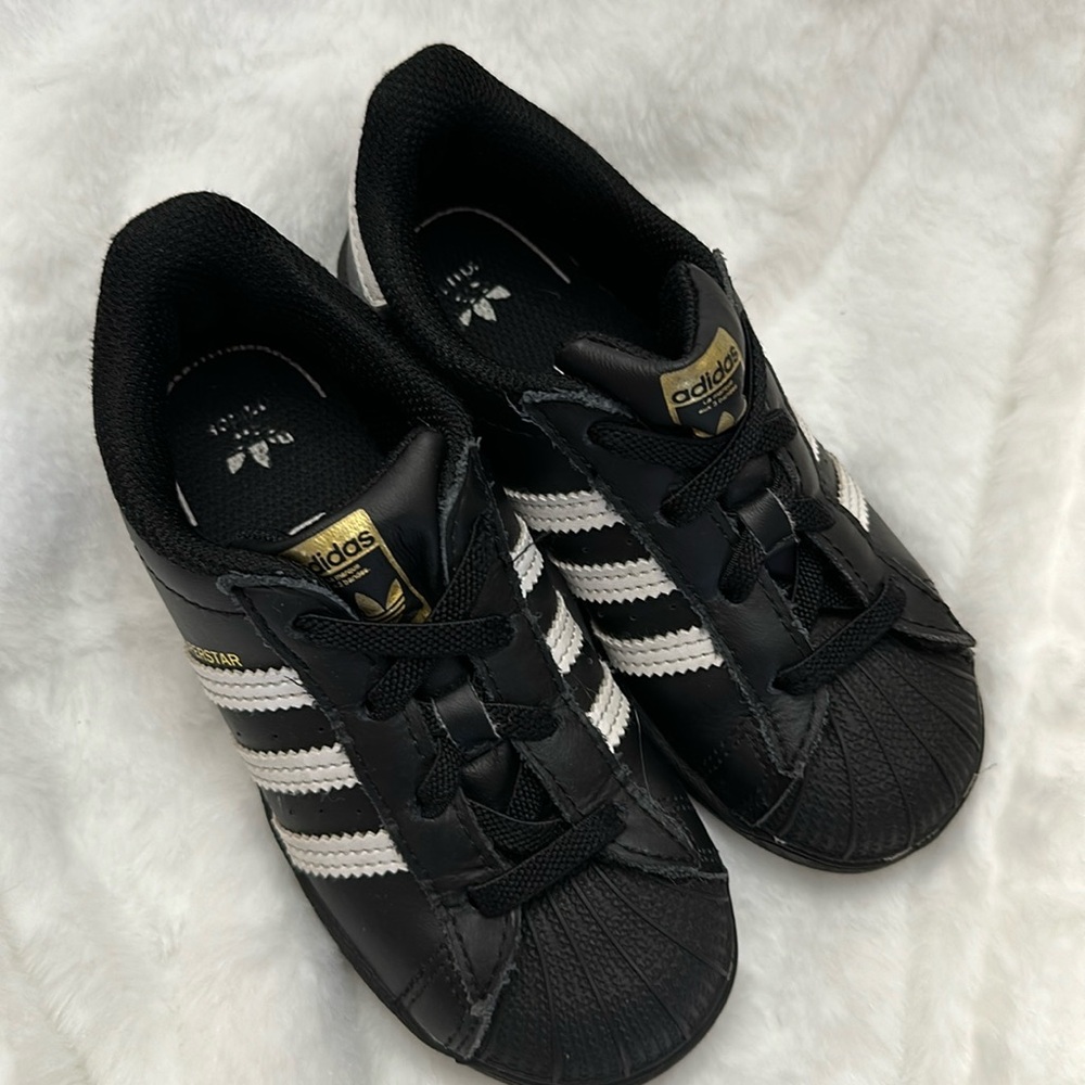 Adidas super star kids Size 10